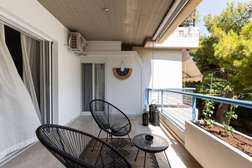 Apartment Beachfront In Voula W/balcony Athens