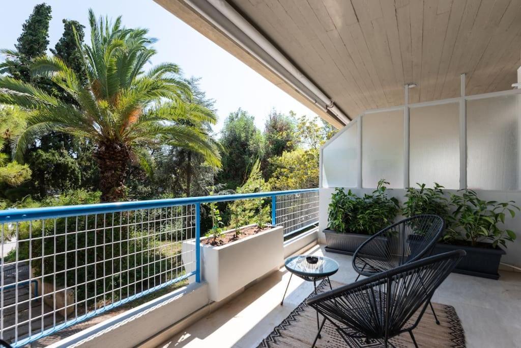 Beachfront In Voula W/balcony Athens